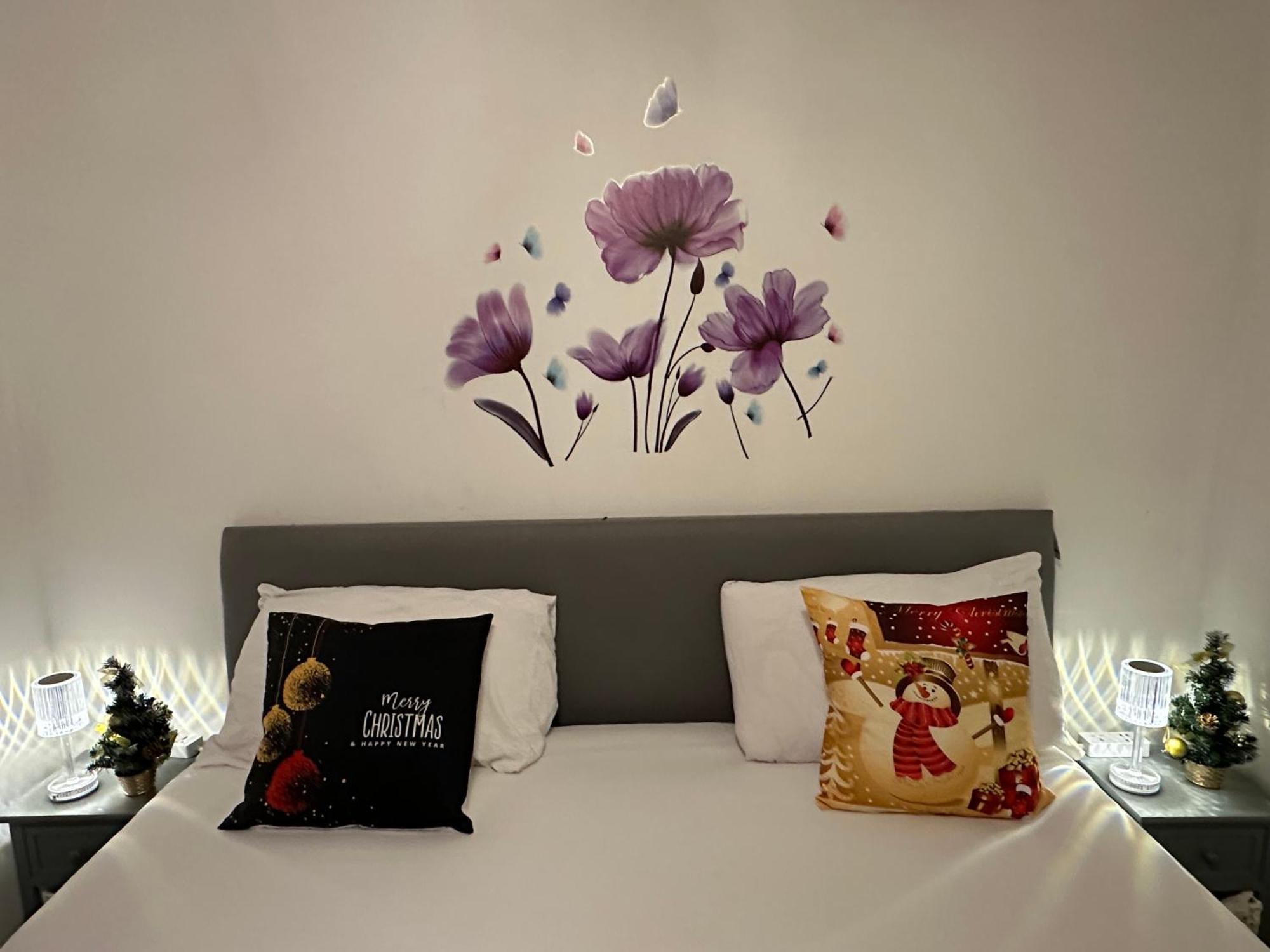 London 2 Bed 2 Bath Apartment Holiday Home - Free Parking - 3Min Walk To The Train Station - 19Min To London Liverpool Street 5Min To Victoria Line 1Gb Broadband Super Fast Internet Ground Floor 100S Of Shops Restaurants Bakeries 24-Hour Asda Superst Exterior foto